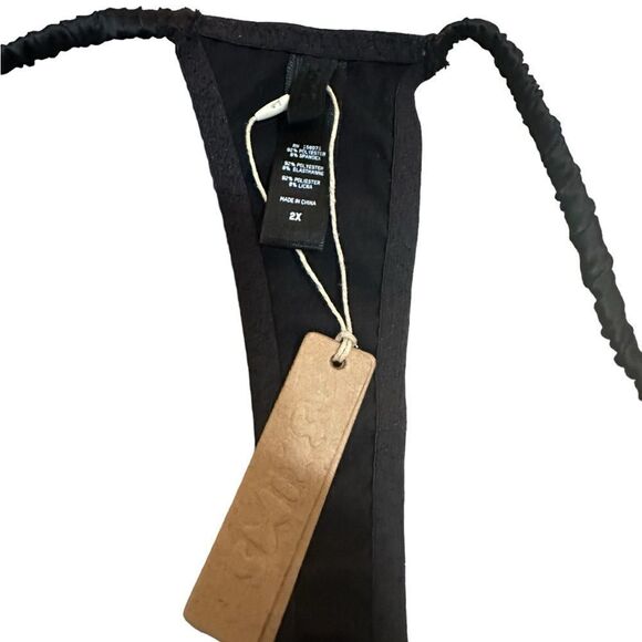 NWT SKIMS Woven Shine Stretch Satin Sexy Thin String Onyx Black Thong Panty - Picture 8 of 8